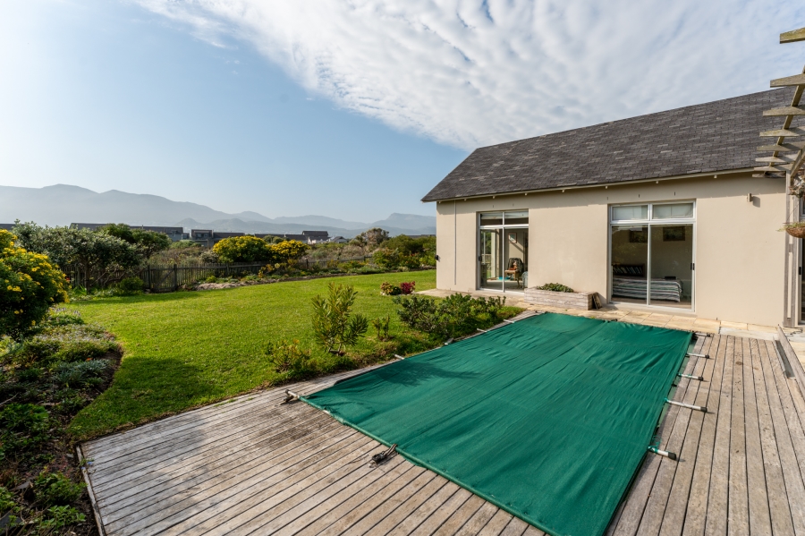 3 Bedroom Property for Sale in Lake Michelle Western Cape